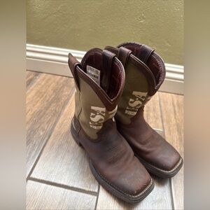Durango Kids 2M Brown USA Western Boots.